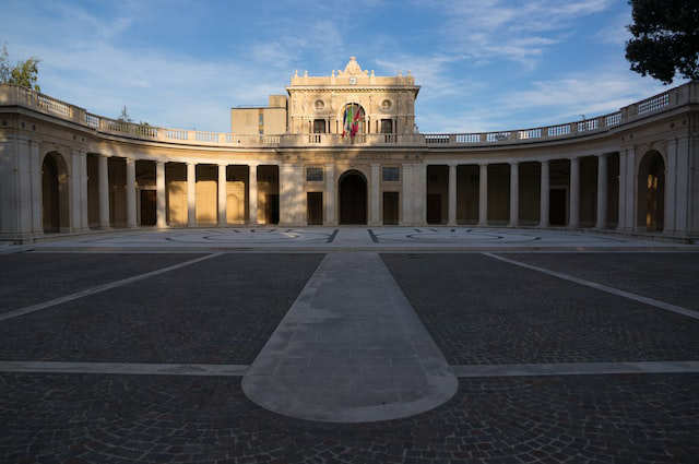 Ncc L'aquila visita al palazzo dell'Emiciclo